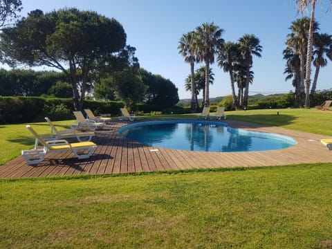 Garden, Swimming pool, sunbed