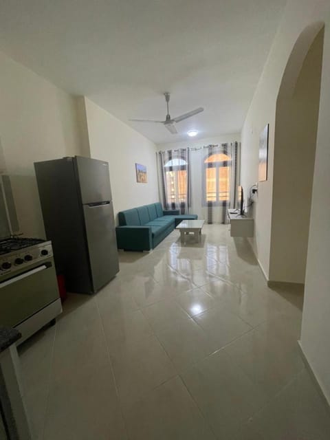 TV and multimedia, Kitchen or kitchenette, Living room, Seating area