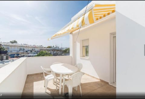 View (from property/room), Balcony/Terrace