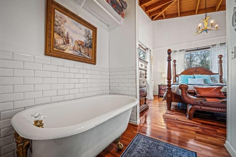 Mountain Treehouse - Magpie Nest House in Fort Payne