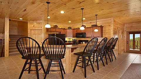 5 Star Lodge by Venture Smoky Mountains House in Gatlinburg