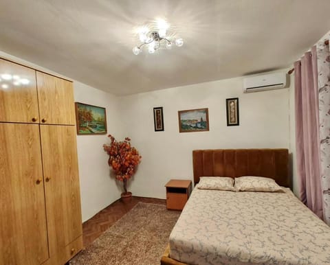 Bed, Bedroom, wardrobe