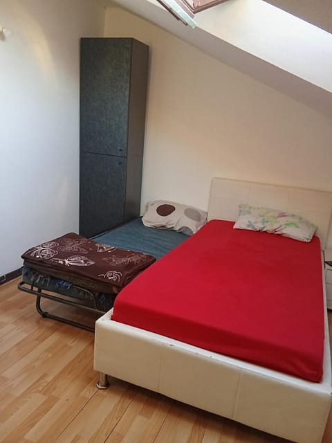 Zimmer chambre dans une Appartemnt a mulhouse Vacation rental in Mulhouse
