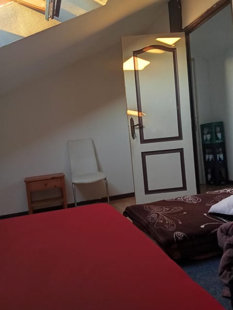 Zimmer chambre dans une Appartemnt a mulhouse Vacation rental in Mulhouse
