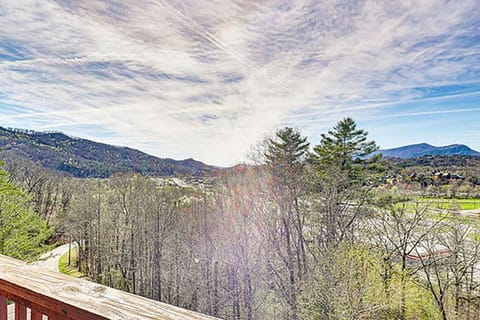 Almost Heaven by Venture Smoky Mountains House in Pigeon Forge