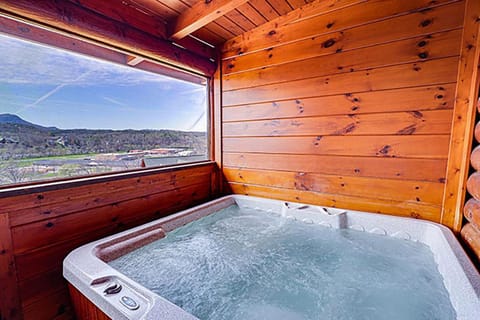 Almost Heaven by Venture Smoky Mountains House in Pigeon Forge