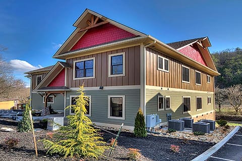 Big Cypress Mansion by Venture Smoky Mountains House in Pigeon Forge