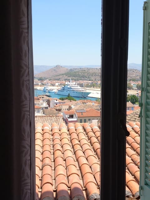 View (from property/room), City view, Sea view