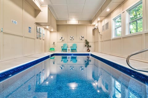 Wink Bear Lodge by Venture Smoky Mountains House in Gatlinburg