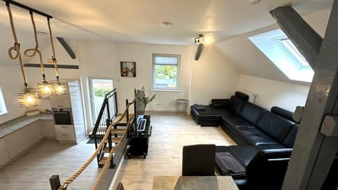Kitchen or kitchenette, Living room, Seating area, Communal kitchen, stove, stove, kitchen, kitchen