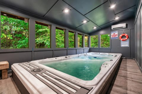 Flowing Waters Lodge by Venture Smoky Mountains House in Sevier County