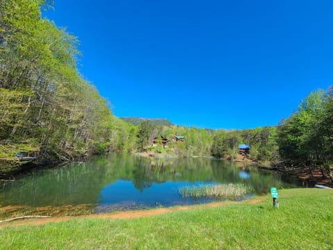 Hideaway Cabin by Venture Smoky Mountains Cabin in Pigeon Forge