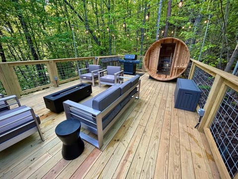 Hideaway Cabin by Venture Smoky Mountains Cabin in Pigeon Forge