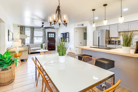 3 Mi to Dtwn Mesa Home with Fenced Backyard! House in Mesa