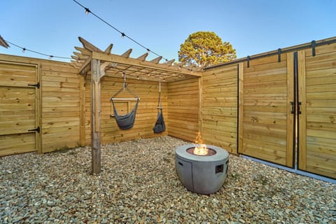 Jetts Lil Fishing Lodge by Venture Smoky Mountains House in Sevierville