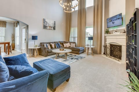 Pet-Friendly Home with Patio and Yard in Rosharon House in Pearland