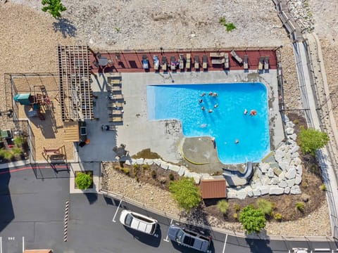 Hilltop Haven at Table Rock - Lake Views & Nearby Branson's Best Attractions House in Branson