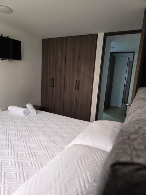 Bed, TV and multimedia, Bedroom, wardrobe