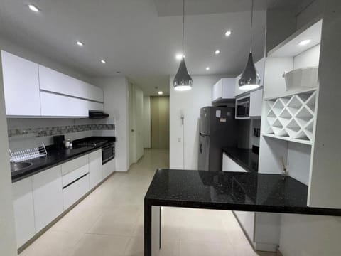 Kitchen or kitchenette, dishwasher, minibar, oven