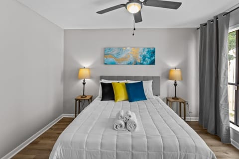 Minutes from Tiger Stadium South Campus Hideaway House in Baton Rouge