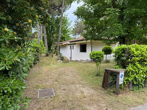 Villa Pineta - Oasi di Tranquillità a Due Passi dal Mare Villa in Lignano Sabbiadoro