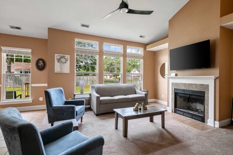 Near Airport-20 Min to Downtown- Chucktown Retreat House in Goose Creek