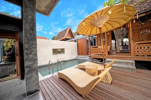 Property building, Swimming pool