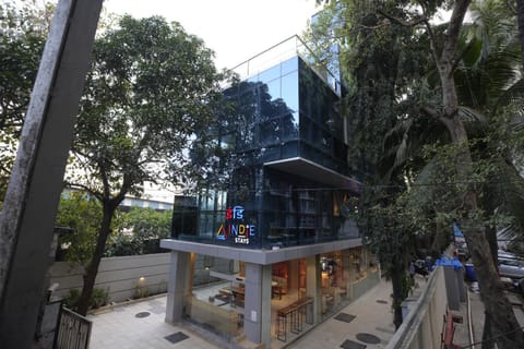 Property building, Street view, Location