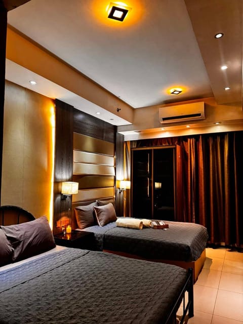 Bedroom, air conditioner