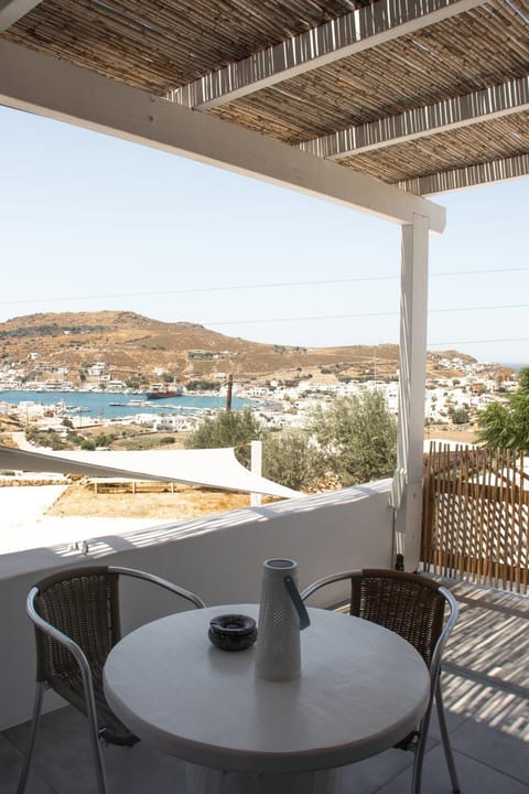 Patio, View (from property/room), Balcony/Terrace, Seating area, Dining area