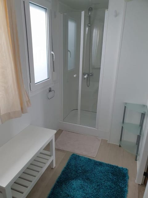 Apartmánový dom pri pláži Apartment in Šibenik-Knin County, Croatia