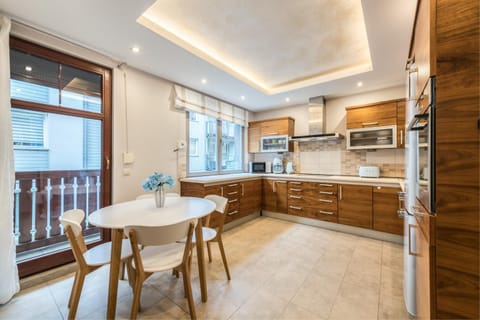 DR Apartments - Hamptons Apartment in Sopot