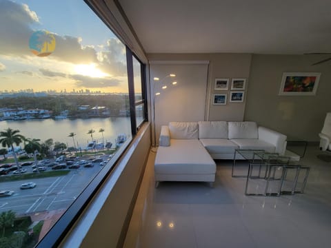 Alexander14192 Apartment in Miami Beach