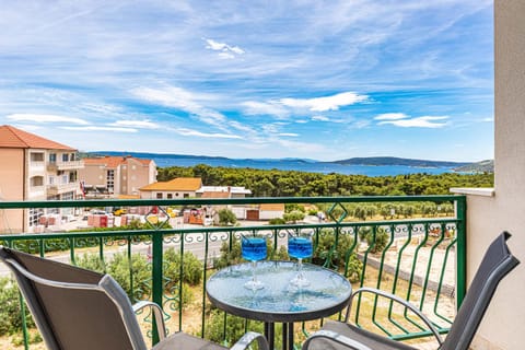 Day, Natural landscape, View (from property/room), Balcony/Terrace, Sea view