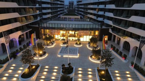Property building, Night, Location