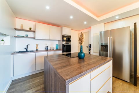 dishwasher, oven, stove