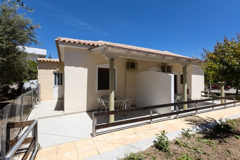 Property building, Balcony/Terrace