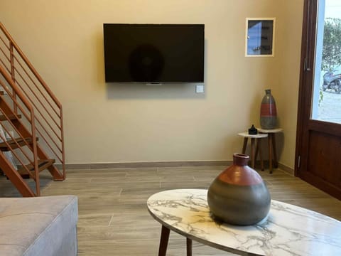 TV and multimedia, Evening entertainment