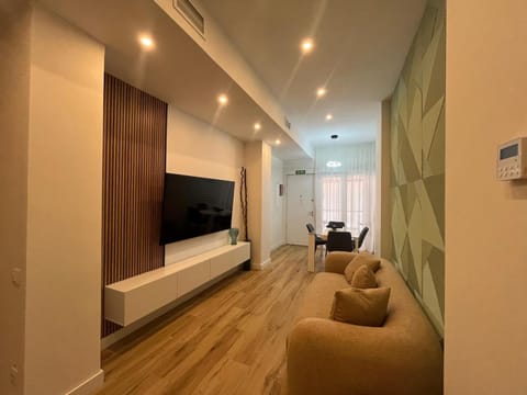 TV and multimedia, Living room, Seating area