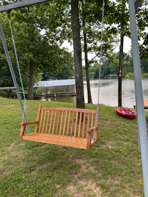 TN River Retreat Campground/ 
RV Resort in Tennessee