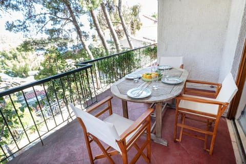 NG Happy Yard Cottage Apartment in Poros