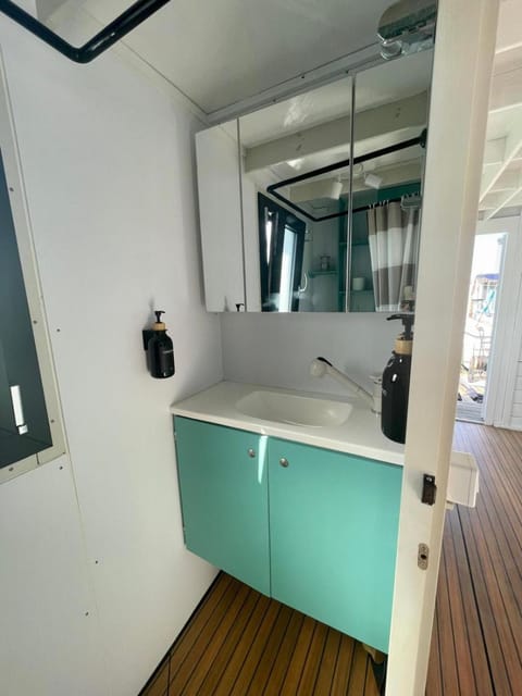 Houseboat BluSeaDream Dolphin 2 Docked boat in Alghero