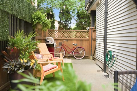 BBQ facilities, Garden, Cycling, Garden view, Inner courtyard view