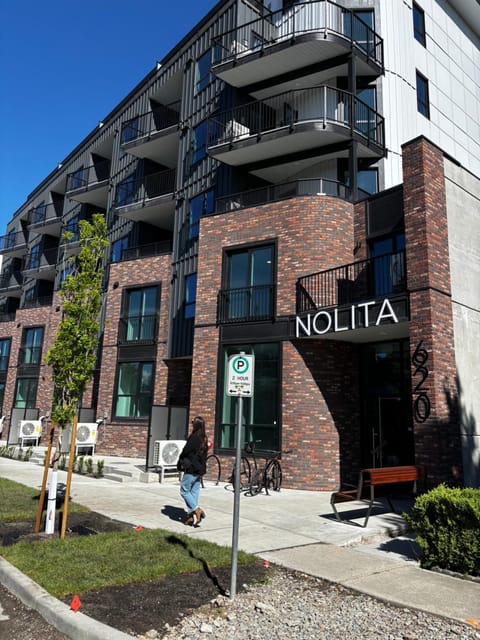Property building, Street view