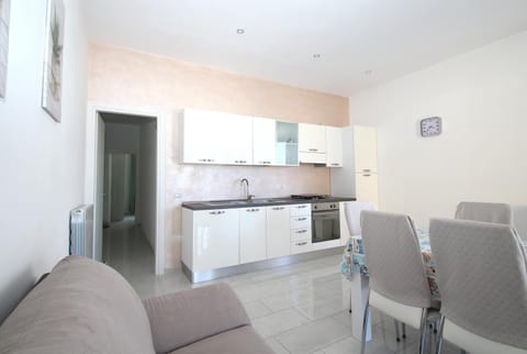 Kitchen or kitchenette, Living room, Dining area, stove