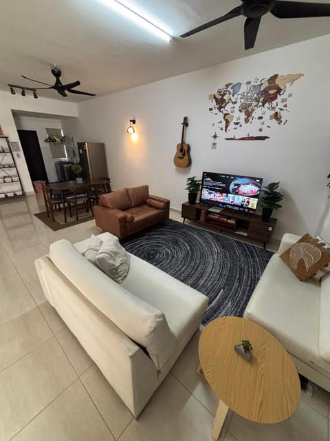 TV and multimedia, Living room, Seating area, Evening entertainment, internet, air conditioner