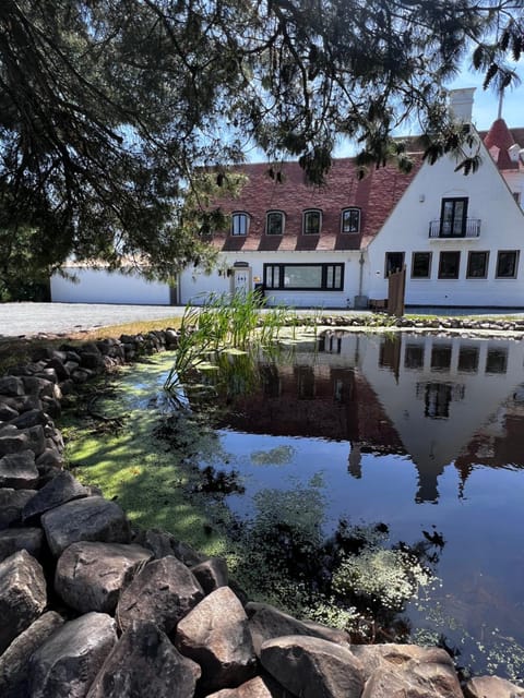 The Cotton Suites B&B Bed and Breakfast in Flanders
