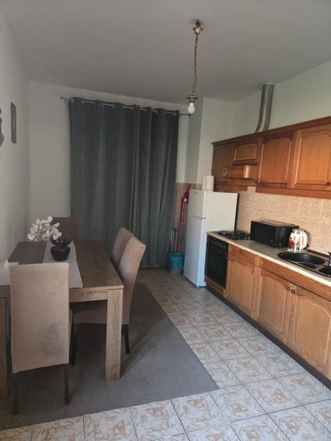 Apartman Metković-stan na dan Apartment in Dubrovnik-Neretva County