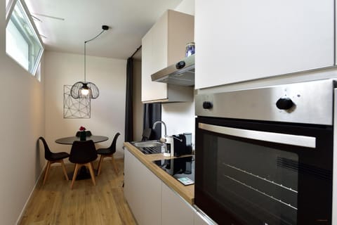 BARI SUITE APARTMENTS - Modern House Apartment in Bari
