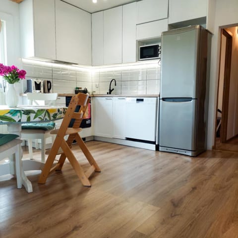 Kitchen or kitchenette, Breakfast